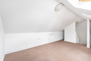 Bedroom- click for photo gallery